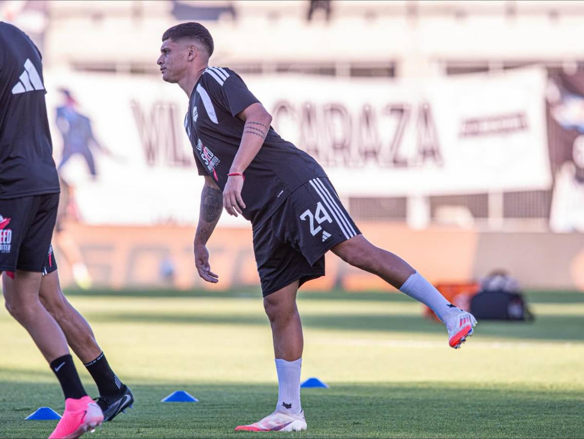 Joven denunció a futbolista argentino y filtra graves chats: “Me arruinaste la vida”