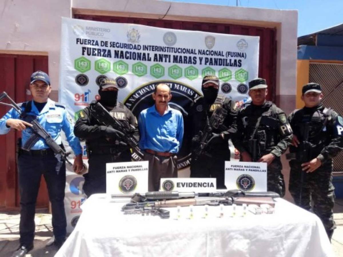 Detienen a hombre en posesión de un arsenal en Intibucá