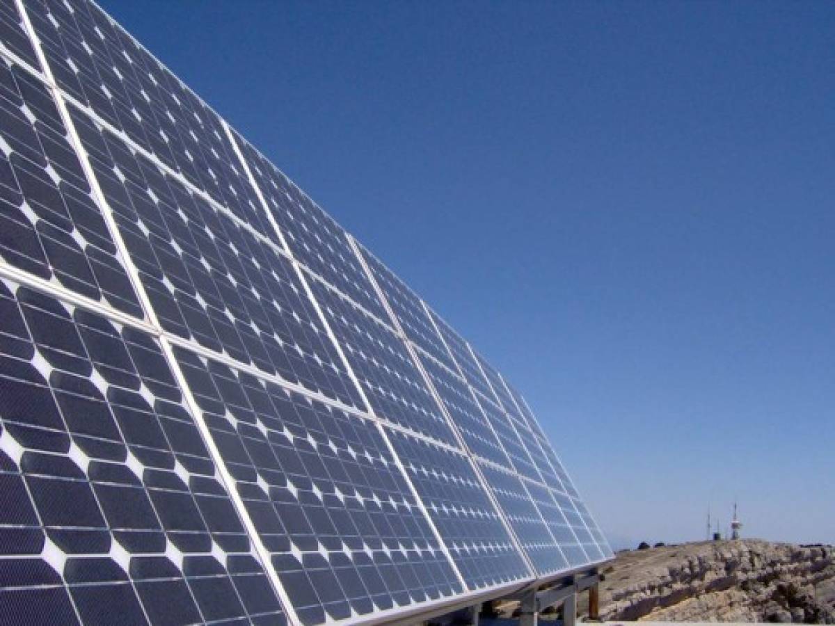 Primer parque solar en Honduras inicia en marzo