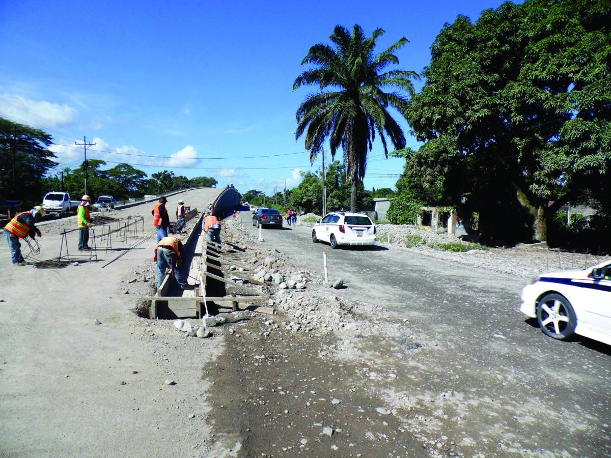 Pagan deuda de L100 millones para seguir con la obra Calle 8 de La Ceiba