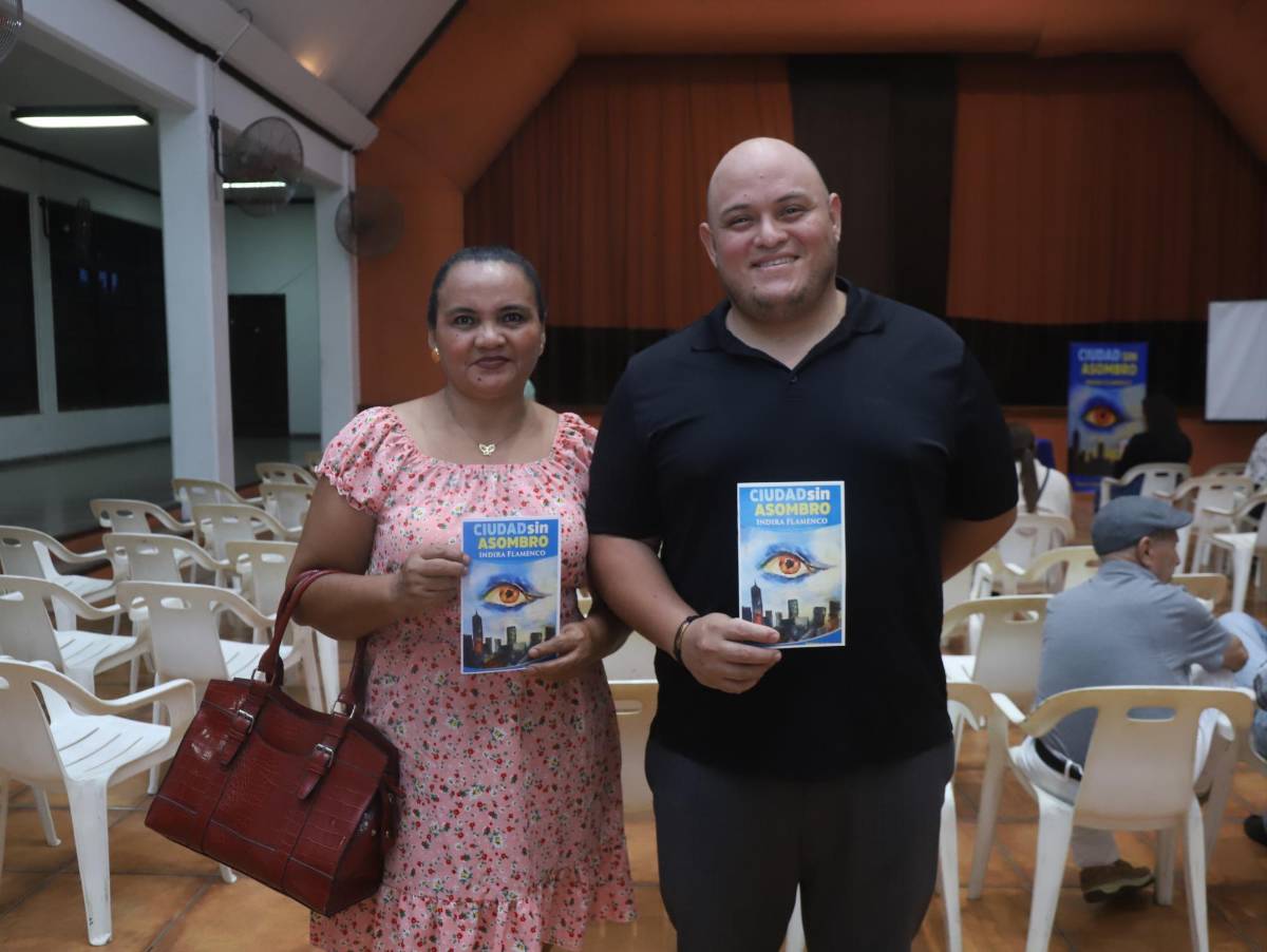 Ciudad sin asombro, la nueva obra literaria de Indira Flamenco