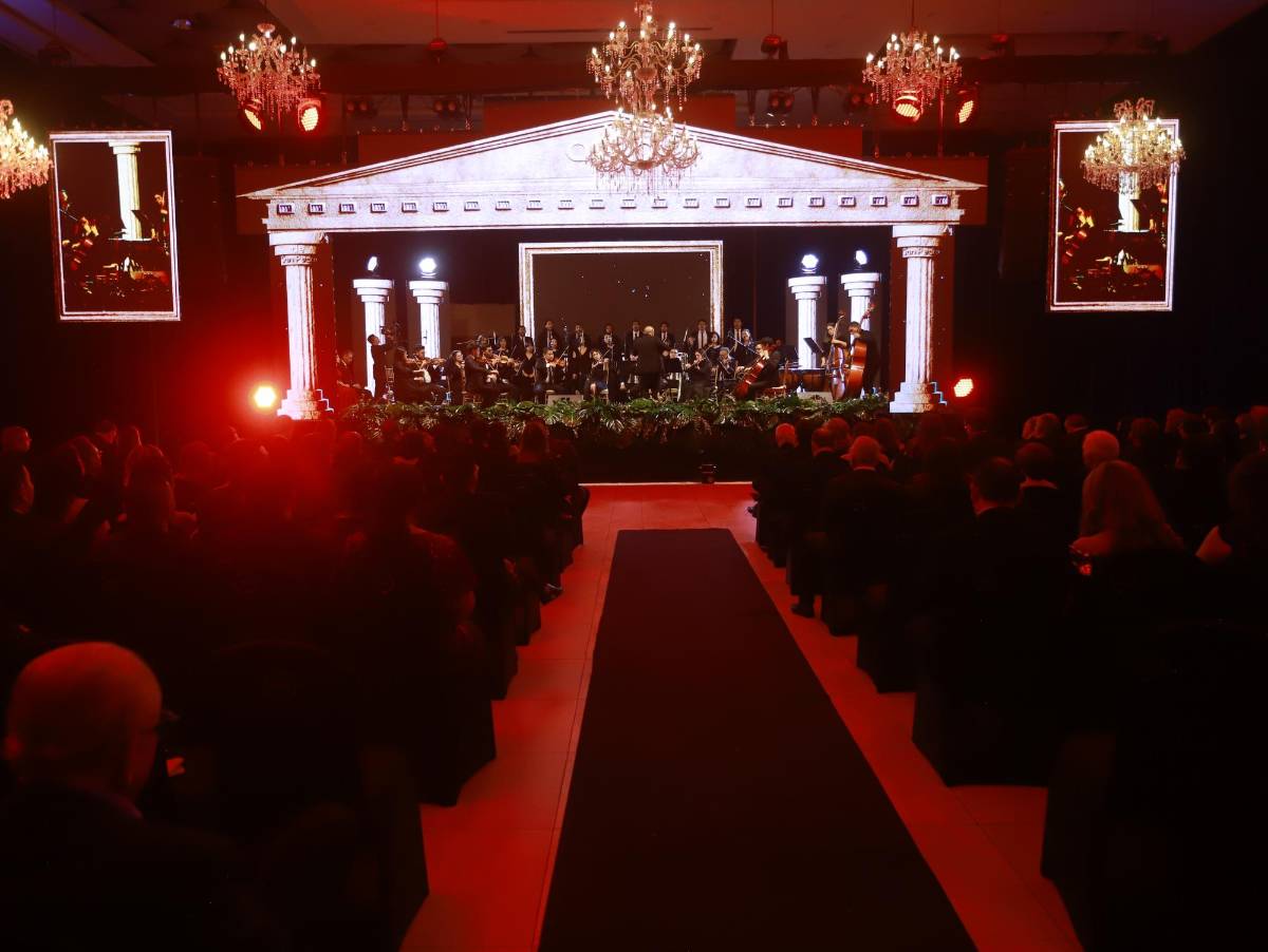 Fotos: 25 aniversario con difusión de arte, cultura y cooperación