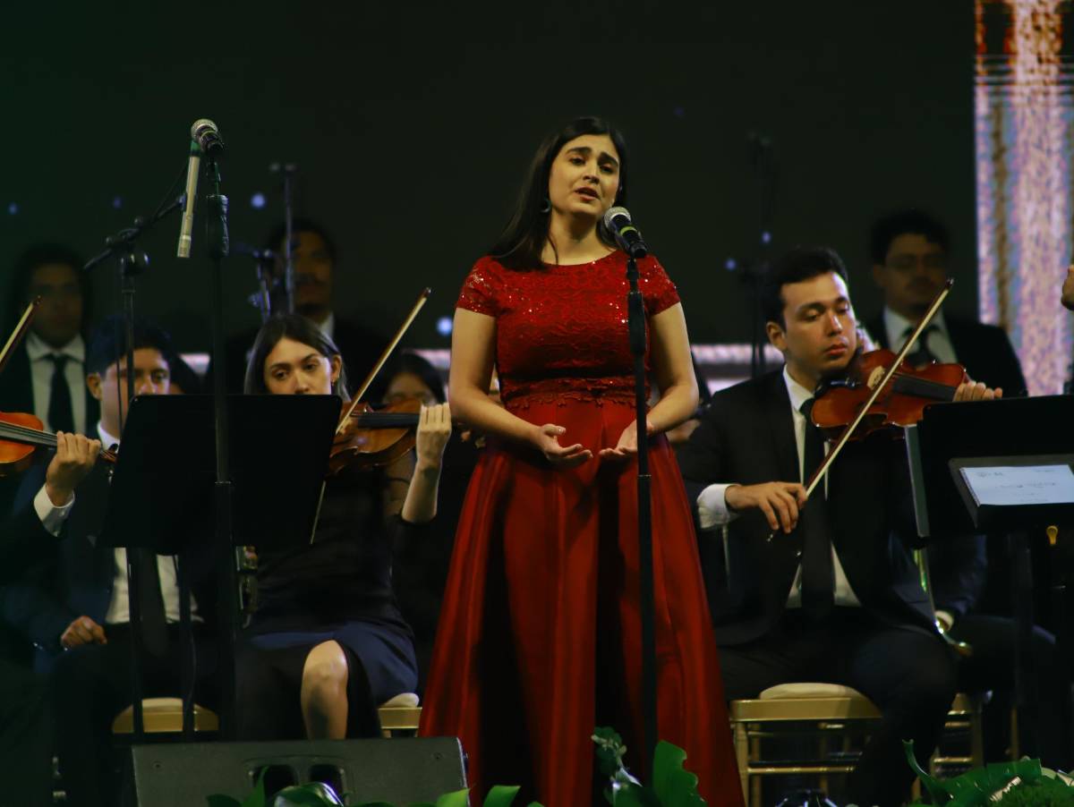 Fotos: 25 aniversario con difusión de arte, cultura y cooperación