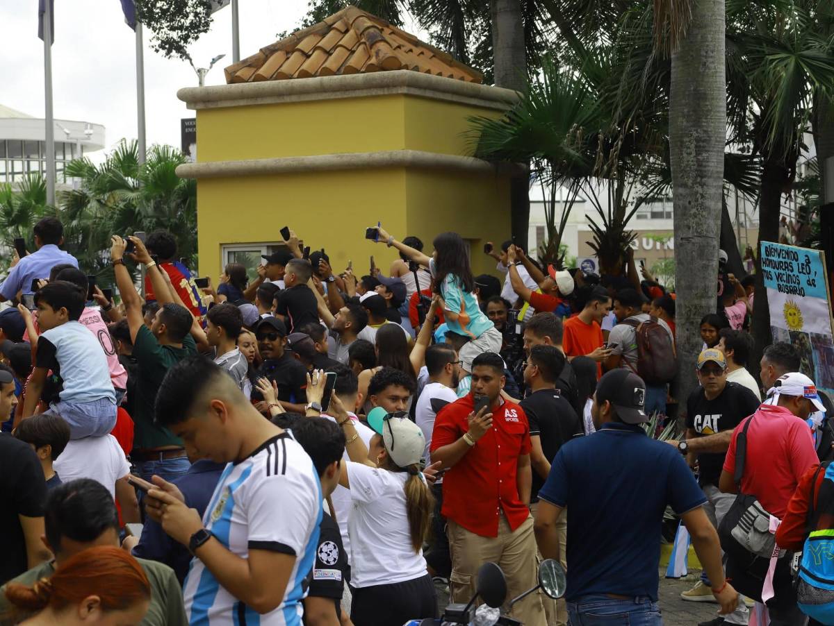Fotos: Con caravana reciben a Messi en San Pedro Sula