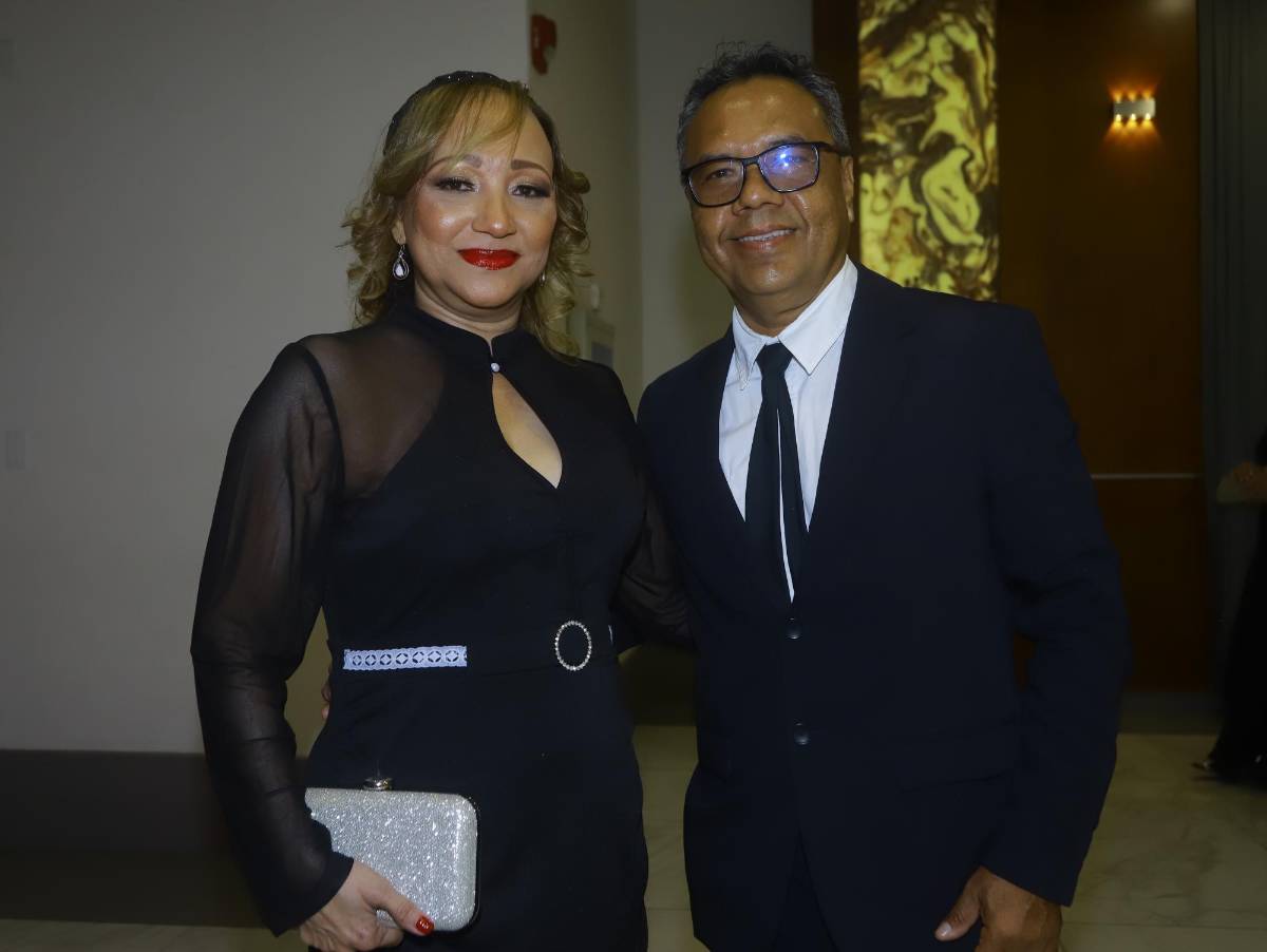 Fotos: 25 aniversario con difusión de arte, cultura y cooperación