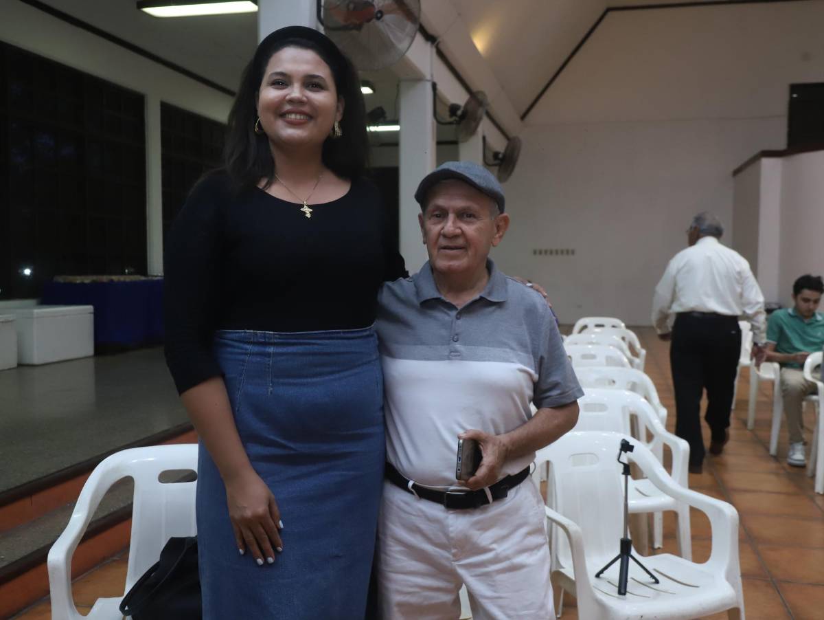 Ciudad sin asombro, la nueva obra literaria de Indira Flamenco