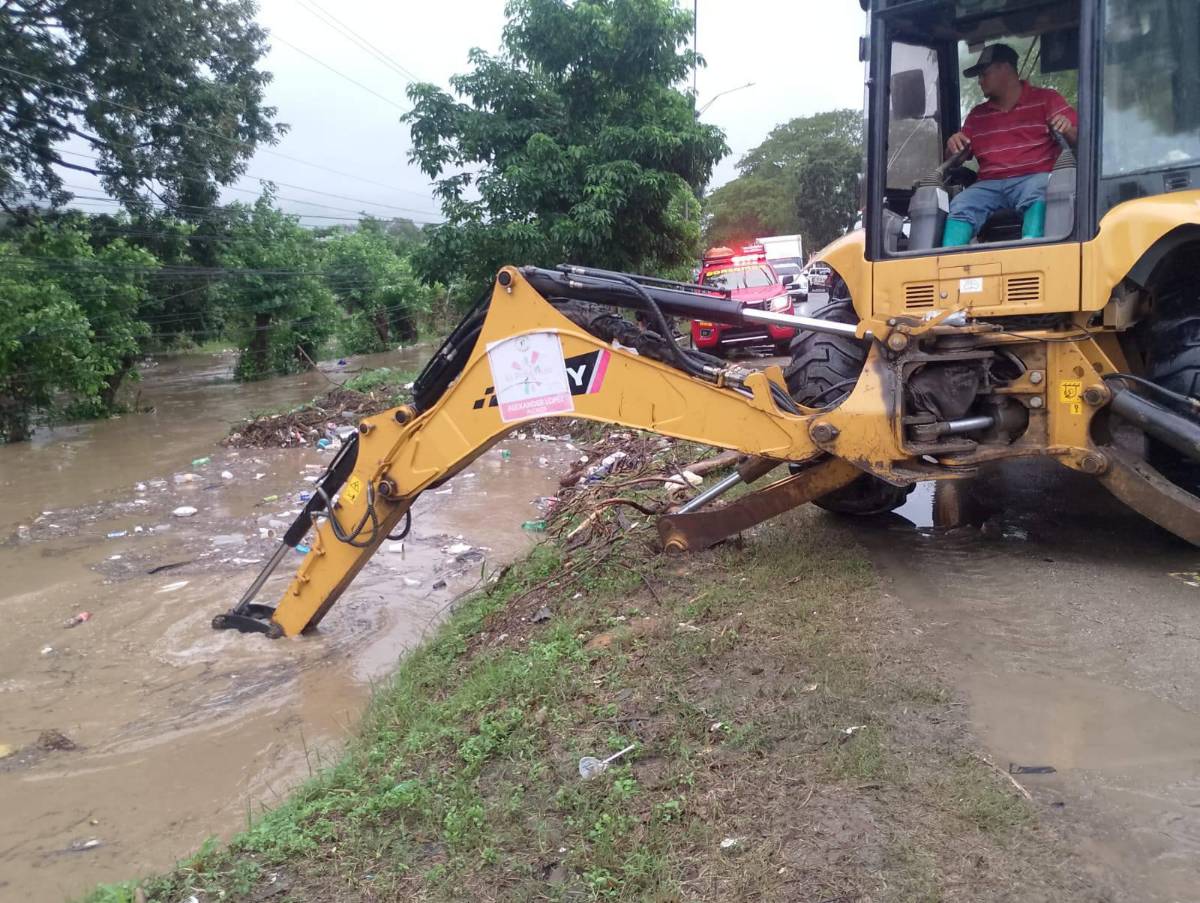 El Progreso, Yoro, bajo el agua; lluvias dejan calles incomunicadas