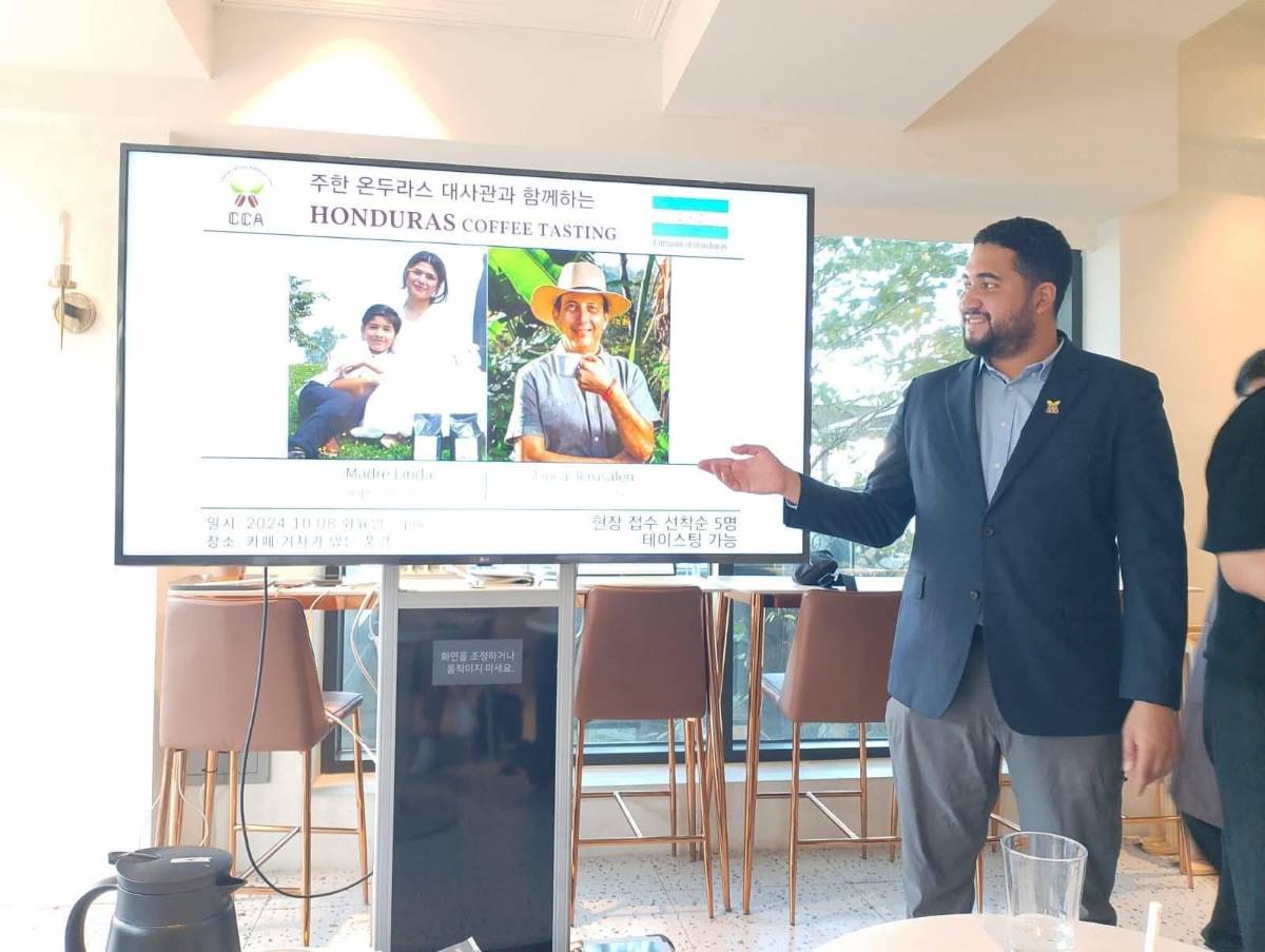 ¿Quién es César Padilla,  diplomático hondureño envuelto en escándalo en Corea? Contreras lo despidió