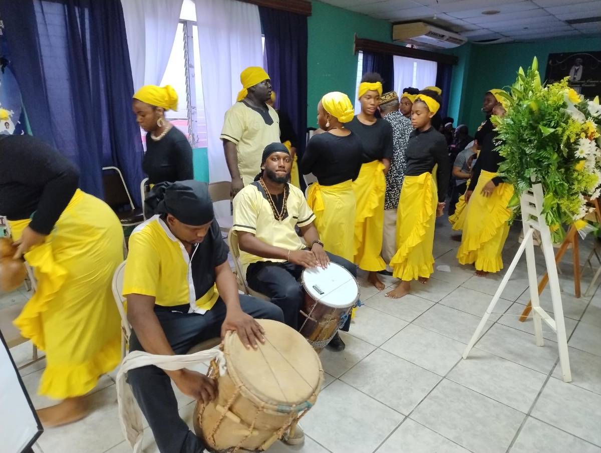 Realizan homenaje al cantante Aurelio Martínez en La Ceiba