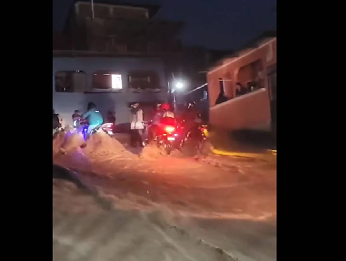 Muertos, derrumbes y calles inundadas por las lluvias en Honduras