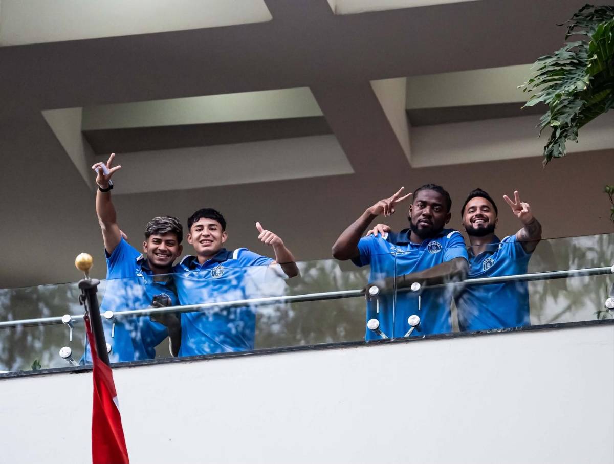 Banderazo: locura de Motagua, Chauder presente, abuelita y show previo a la final