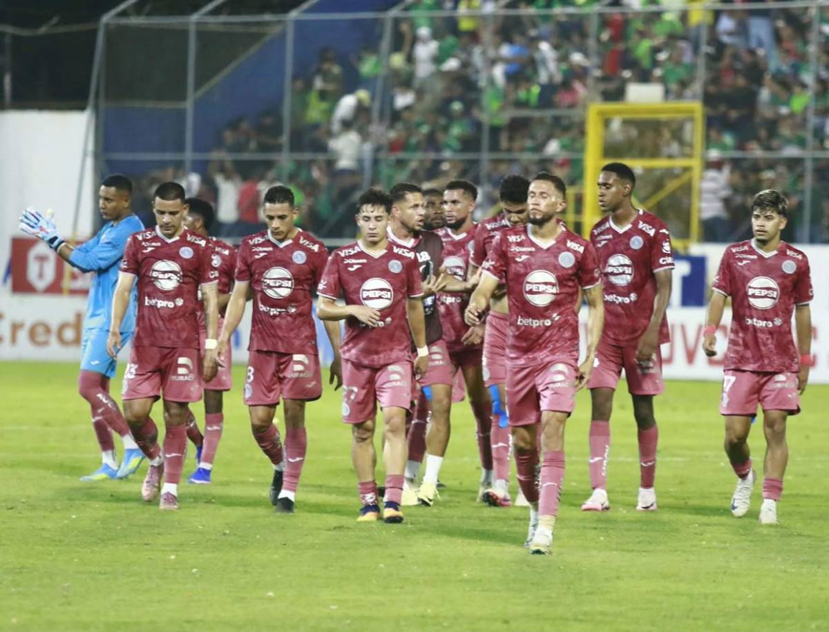 Dedicatoria del héroe de Marathón, furia de Lavallén, llanto de Vega y tristeza de Motagua