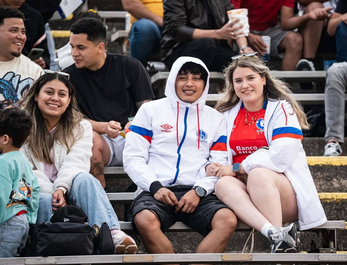 Colocha enamora en New Orleans, besos y ambientazo para los clásicos en EUA