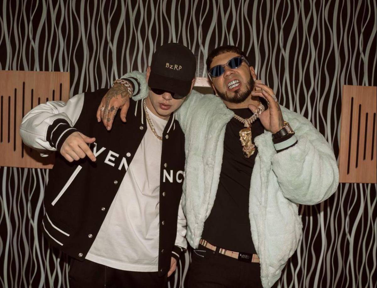 La colaboración de Biza junto al puertorriqueño, Anuel AA, también marcó un antes y un después de la carrera de Biza, era la combinación de los dos más grandes del momento. En su lanzamiento alcanzó más de 10.1 millones de visualizaciones.