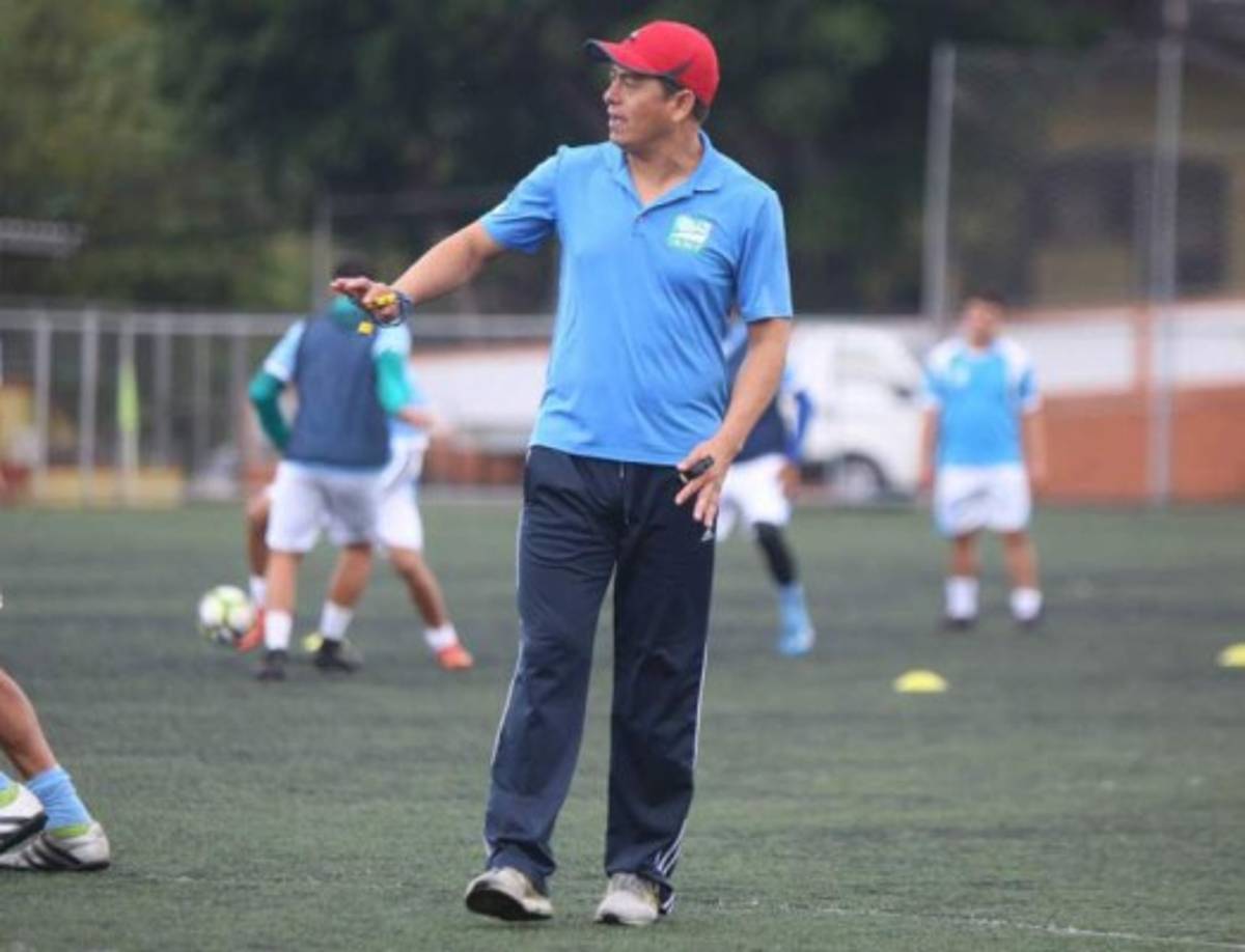 El Real Minas hizo solicitud al pleno de la Liga, mencionando al Colegio de Entrenadores que se le permitiera dirigir este torneo a Reinaldo Tilguath, que aún no cumple con la licencia A para hacerlo en Primera. 'Vamos a abogar para que Tilguath sea valorado por lo que ha logrado en la Segunda División, creo que no es fácil', manifestó Dennys Ruiz, representante del equipo .