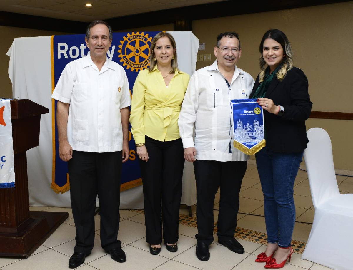 Se entrega donativo de la Maratón La Prensa a club rotario sampedrano