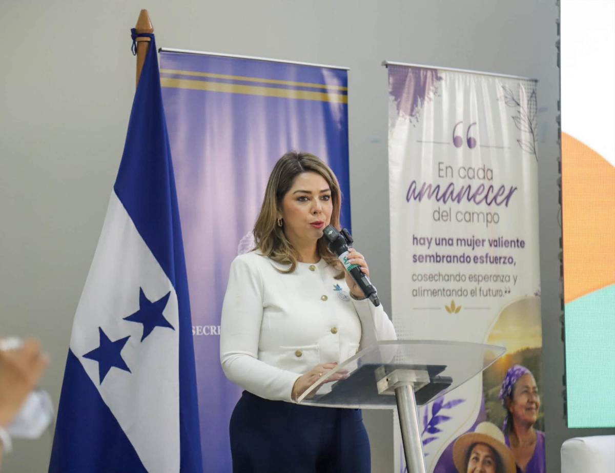 María Antonieta Mejía impulsa sanción a famosos tiktokers que raparon a niño por L500