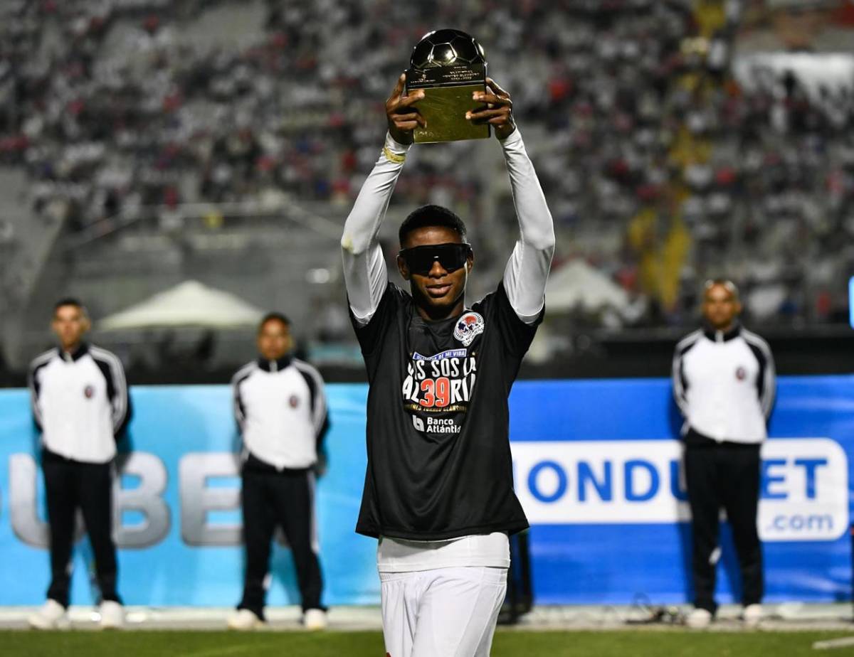 Olimpia festeja título, detalle con Real España, descuido con la copa y a lo Lamine Yamal