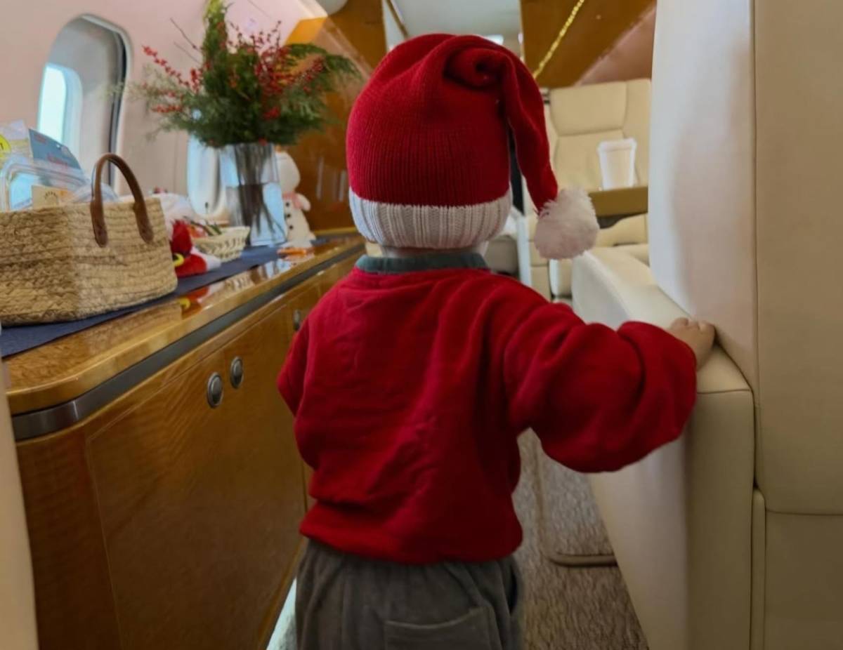 Desde Karol G hasta Justin Bieber, así celebran Navidad los famosos