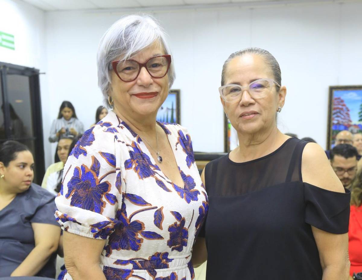 El Dr. Carlos Coca Singh lanza oficialmente su nuevo libro