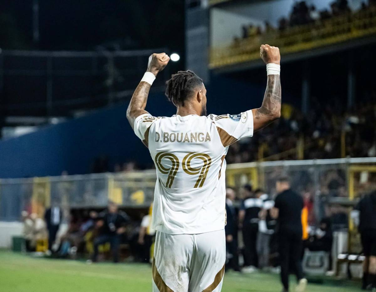 El inesperado inconveniente que tuvo LAFC y Son para salir; crack sufrió problema