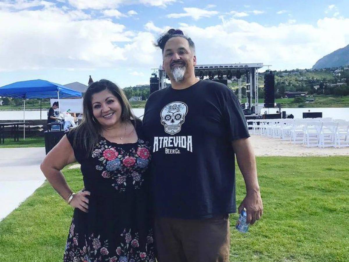 Un veterano latino derribó al sospechoso en tiroteo en bar gay evitando una mayor masacre