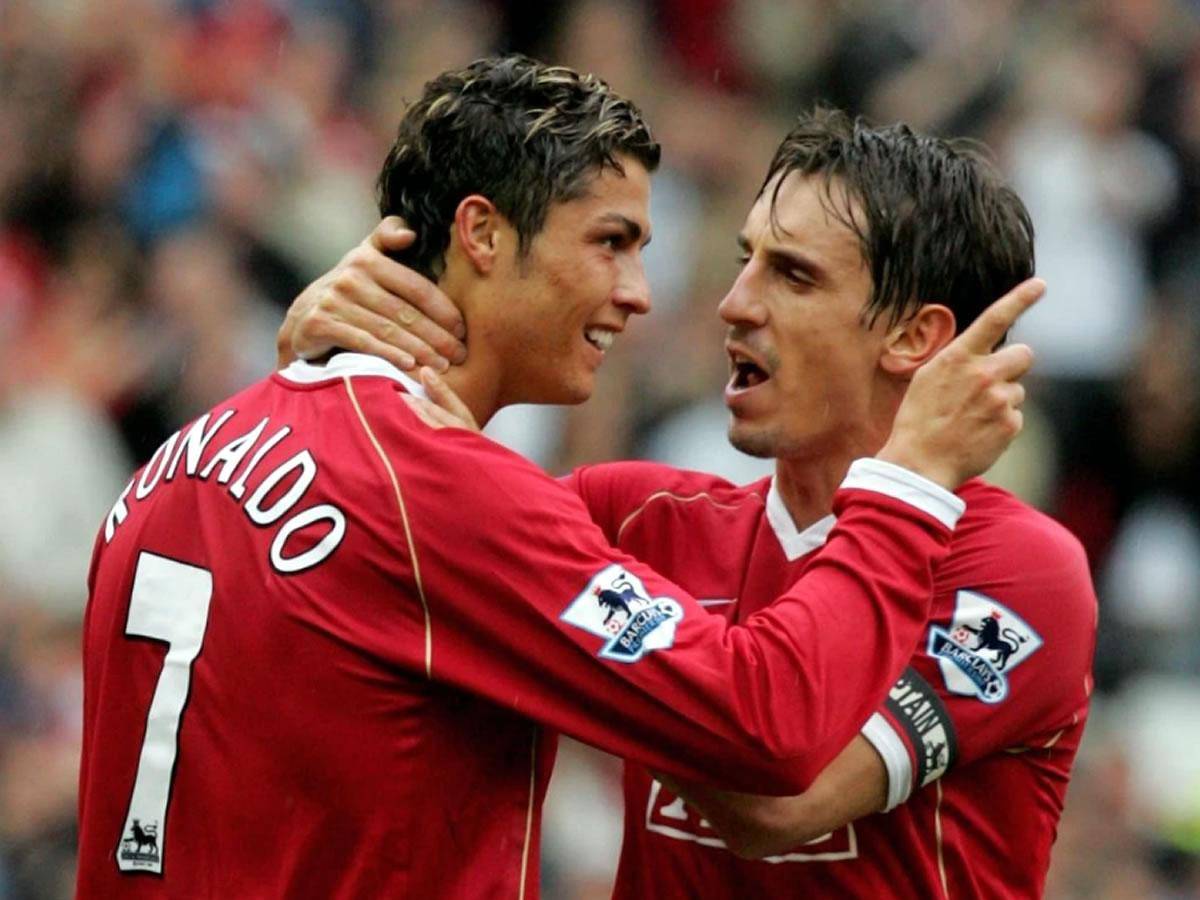Cristiano Ronaldo y Gary Neville fueron compañeros por seis años en el Manchester United.