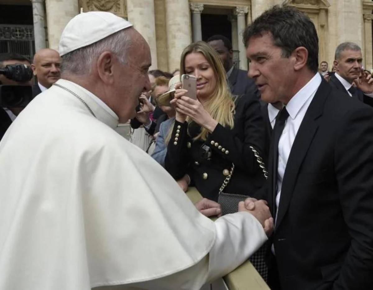 Los famosos lloran la muerte del Papa Francisco