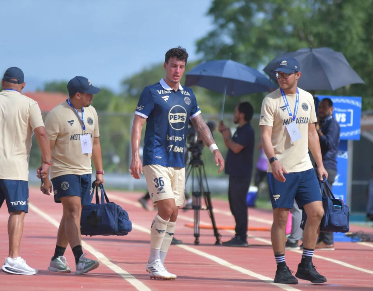 Jugadores de Motagua descalzos, exBarcelona presente y fichaje se lesionó en el debut