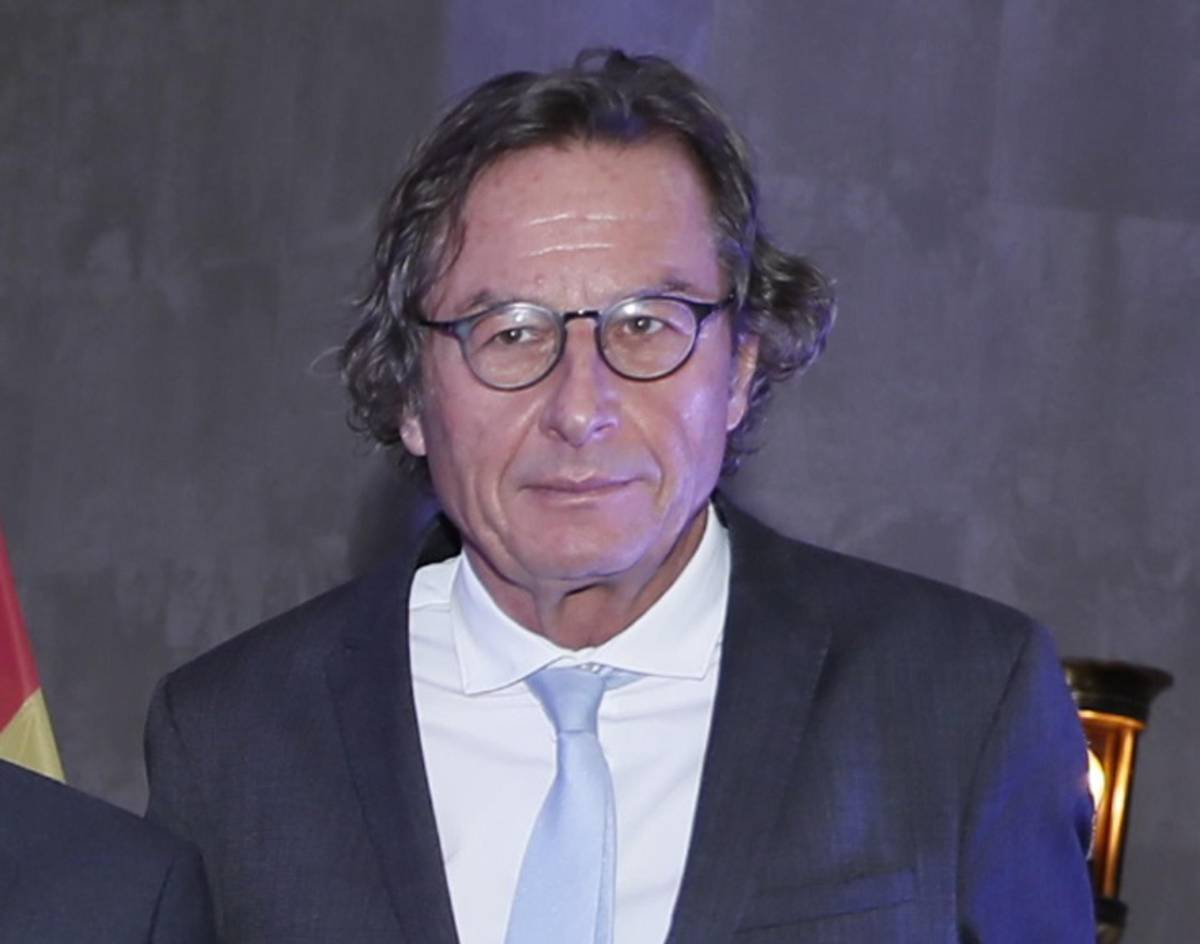 Honduras condecora al embajador de Alemania