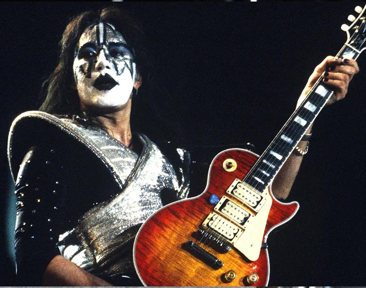 Música en silencio: los artistas que fallecieron en 2025