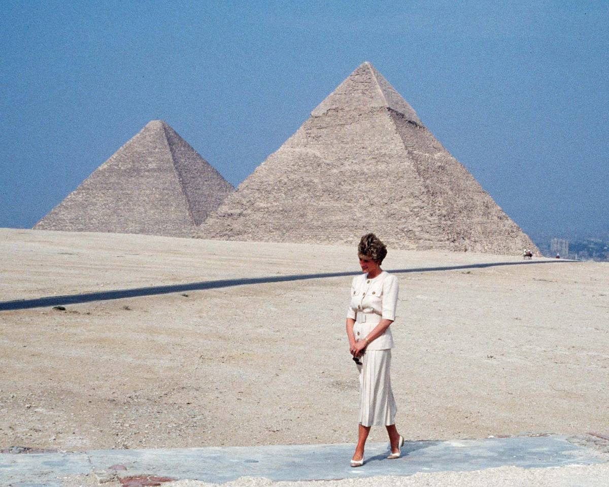La princesa Diana sintió nervios por su sesión de fotos en las pirámides de Giza