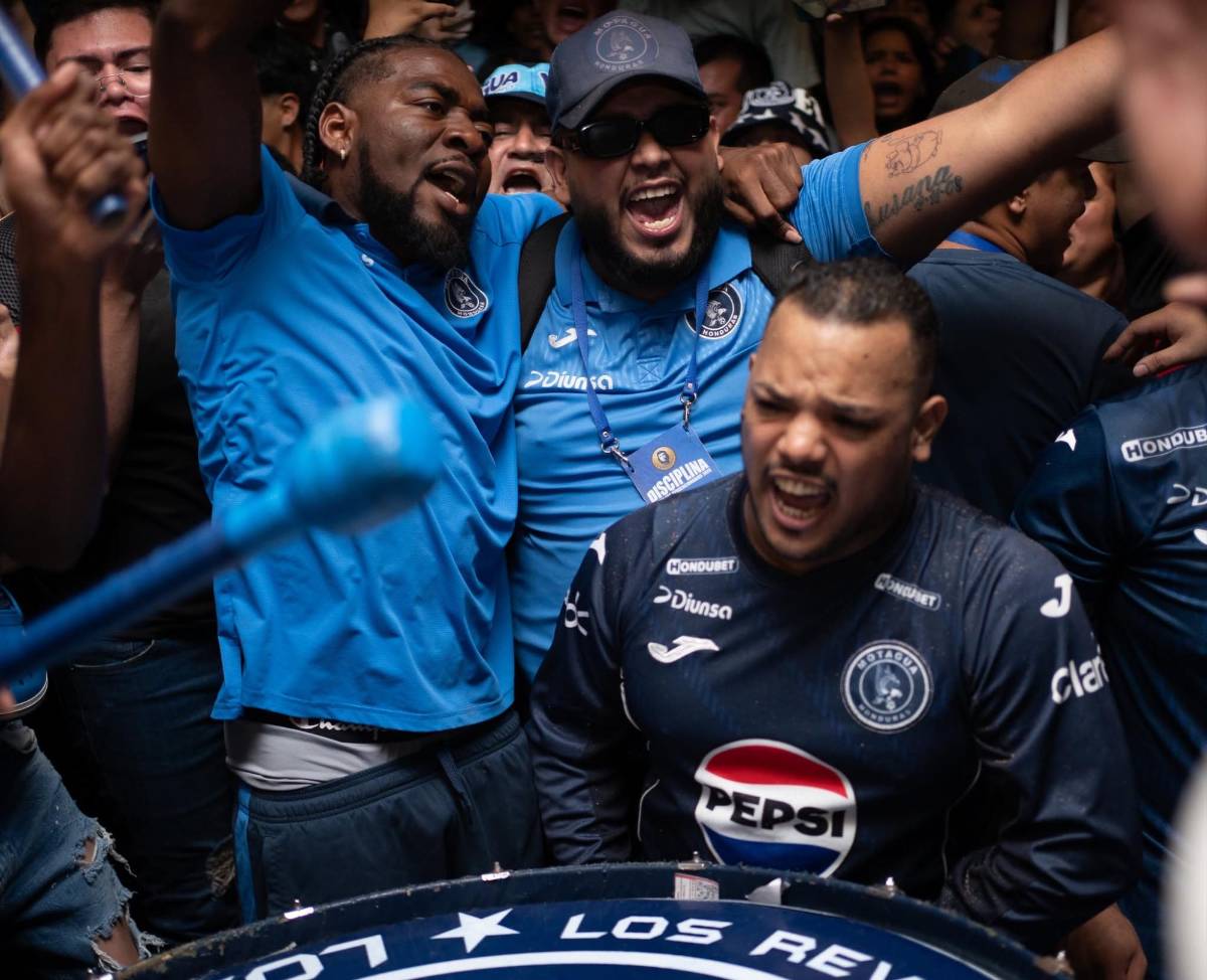Banderazo: locura de Motagua, Chauder presente, abuelita y show previo a la final