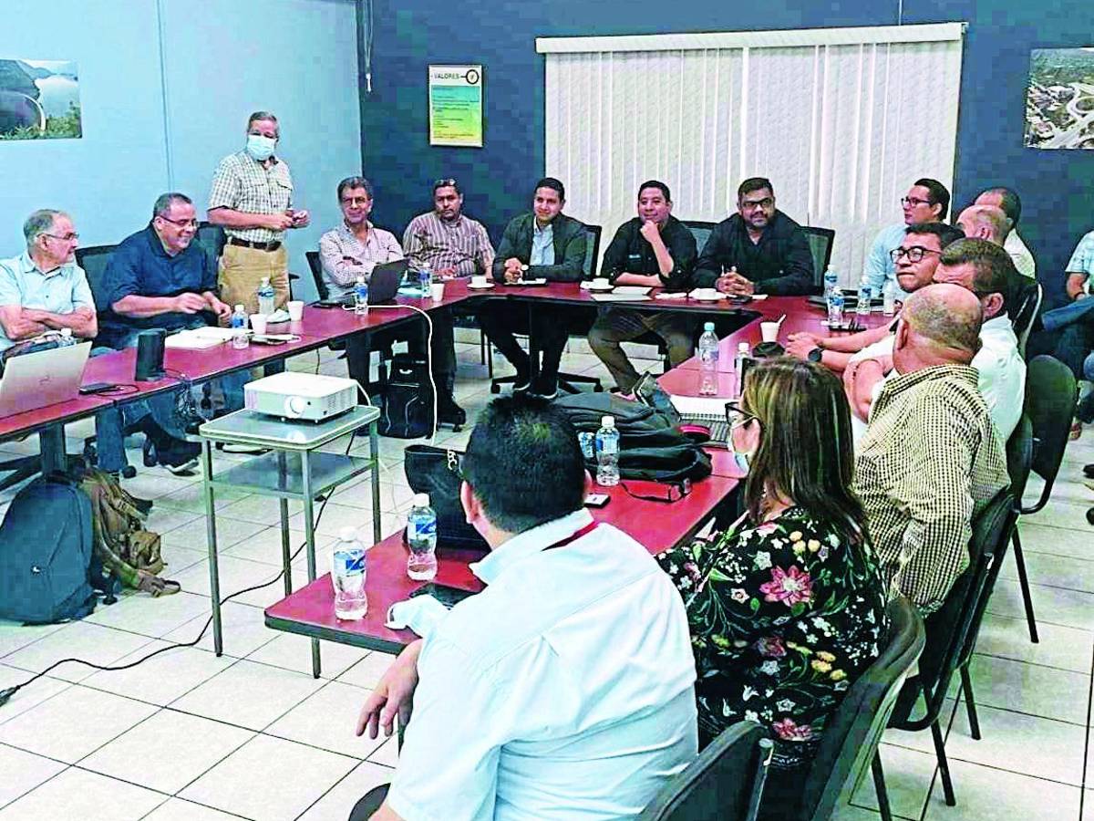 Revisan avances de represa El Tablón