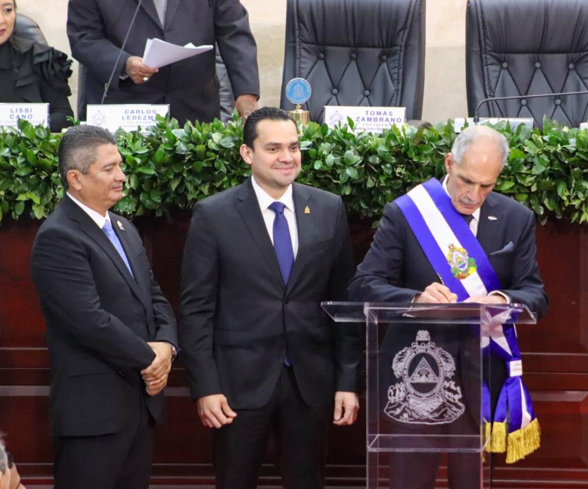 “Honduras, no te voy a fallar”: las imágenes de Nasry Asfura como nuevo presidente