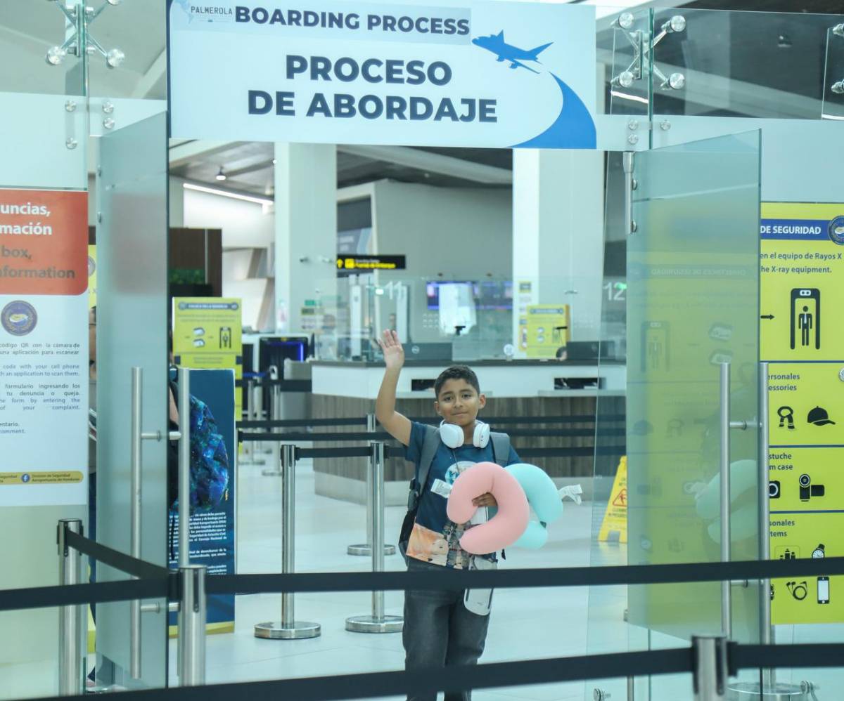 André Enoc, el niño hondureño parte rumbo al Kennedy Space Center de la NASA