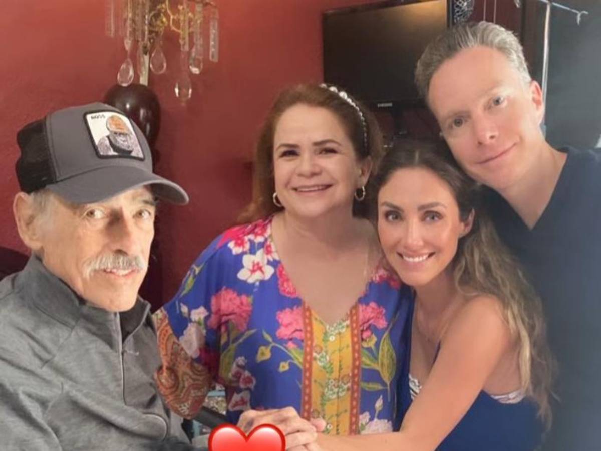 Historia de la ex RBD en su cuenta de Instagram.