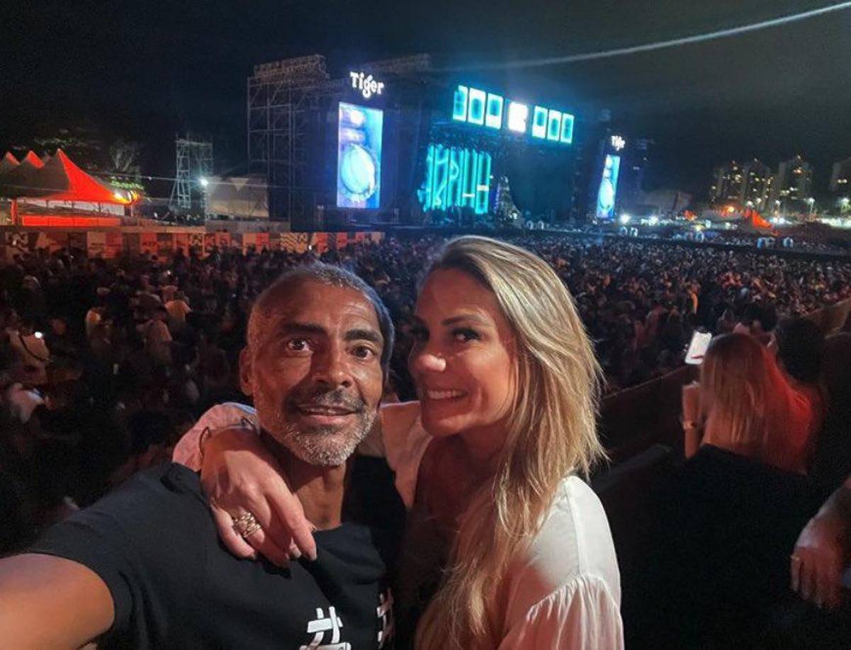 La leyenda brasileña Romario ha revelado que está saliendo con una bonita influencer 25 años menor que él.