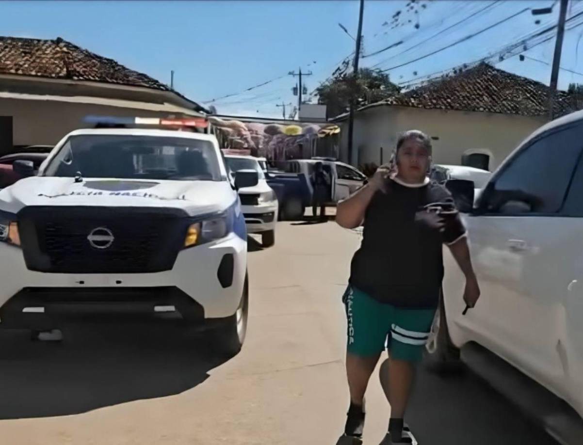 Mientras la familia de Miguel Oseguera exige justicia por su asesinato, el altercado en su velorio ha levantado preguntas sobre el manejo de las fuerzas de seguridad en momentos de alta sensibilidad emocional.