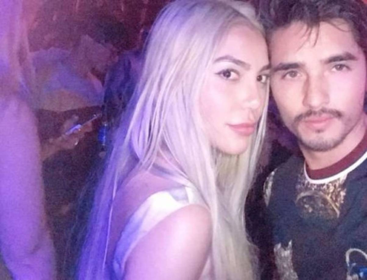 El modelo y actor, quien sostuvo una relación con la guapa Frida Sofía durante un corto período, publicó un comunicado en sus redes sociales.