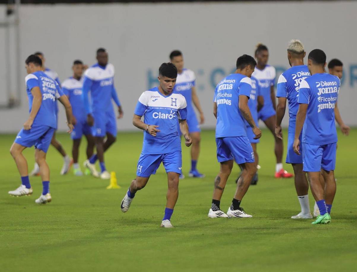 Marco Tulio Aceituno entrenó junto con los seleccionados que estará en el juego Honduras vs México.