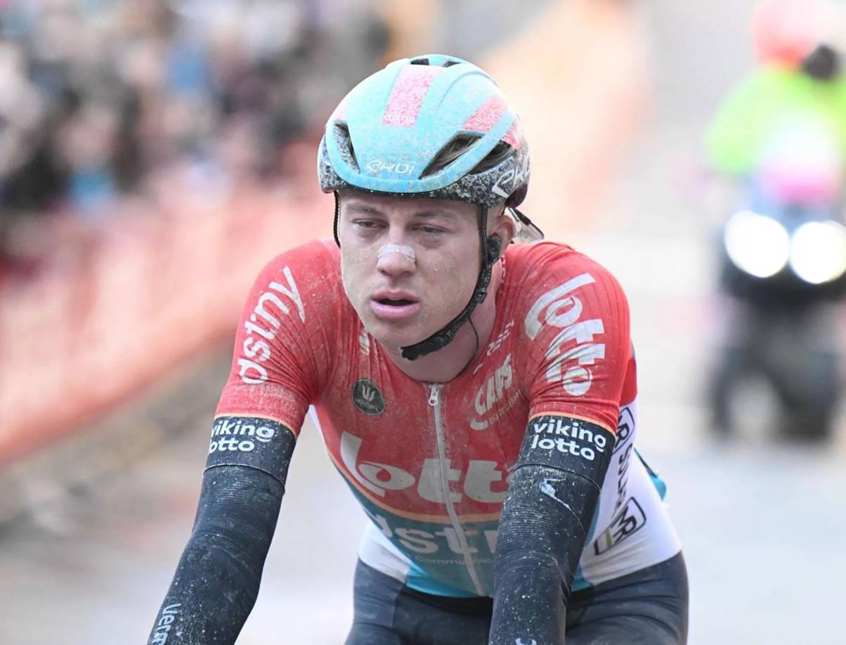 Hancke había comenzado a destacar desde muy joven en el ciclismo, logrando resultados prometedores en competiciones juveniles.