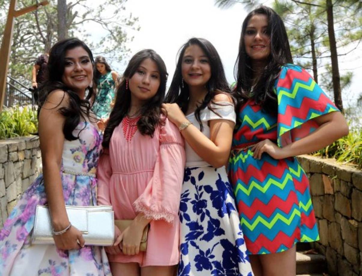 Daniela Osorio, Norma Barahona, Sofía Pineda y Diana Cervantes.