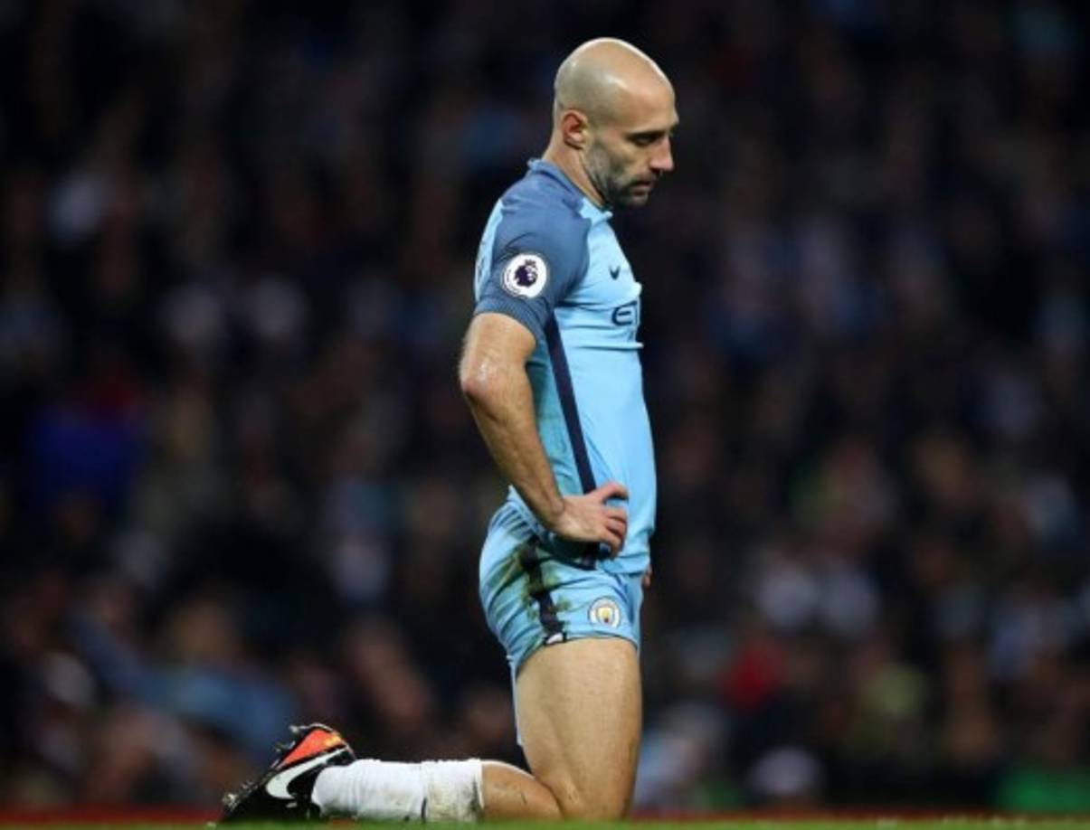 Pablo Zabaleta: El Manchester City anunció que el argentino de 32 años y cuyo contrato acaba el 30 de junio, no renovará y abandonará el club al que llegó en 2008. El argentino, que tiene propuestas de la Serie A, también ha sido sondeado por el Espanyol, club que le traspasó a los citizens por 8,7 millones de euros.