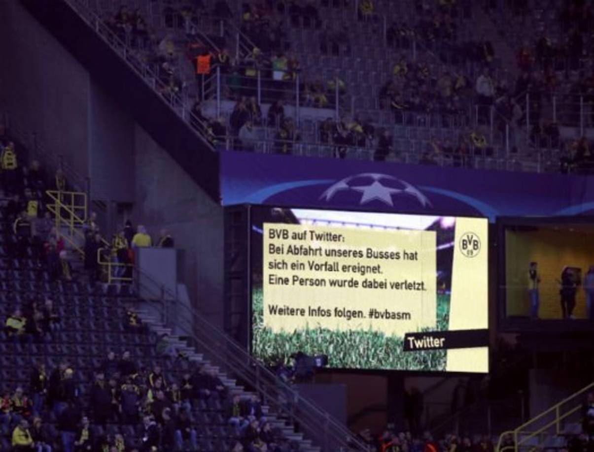 Dentro del estadio, las autoridades informaban el hecho.