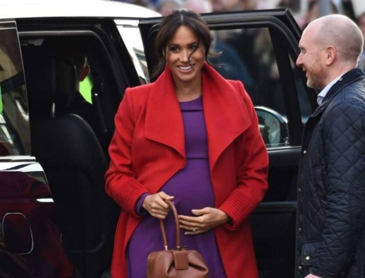 Se espera que Meghan anuncie el nacimiento de su bebé en cualquier momento, ya que los pronósticos ponían finales de abril e inicios de mayo como fechas tentativas para el nacimiento de su primer hijo con Harry.