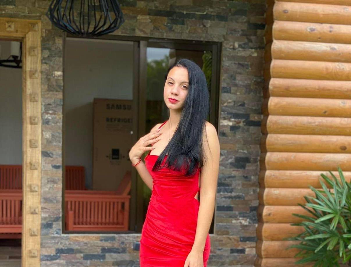 En algunos audios divulgados recientemente, Esmeralda habría enviado a uno de sus contactos pidiendo desesperadamente por ayuda. “Me estoy desangrando”, se oye en una nota de voz.