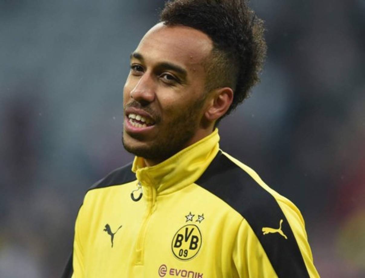 Aubameyang: El Arsenal envió la primer oferta por Pierre-Emerick Aubameyang de 50M€ pero Borussia Dortmund no lo soltaría por menos de 70M€.