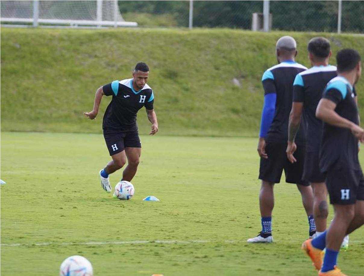 SUPLENTES - Alexander López le cambió la cara a La H en el segundo tiempo ante Cuba en República Dominicana y es una de las alternativas que tiene el entrenador cafetero.