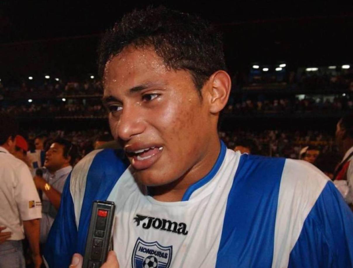 Y es que, el catracho dio a conocer en la MLS con el FC Dallas, franquicia en la que logró consolidarse como titular y abrirse paso para poder llegar a formar parte de la Selección de Honduras.